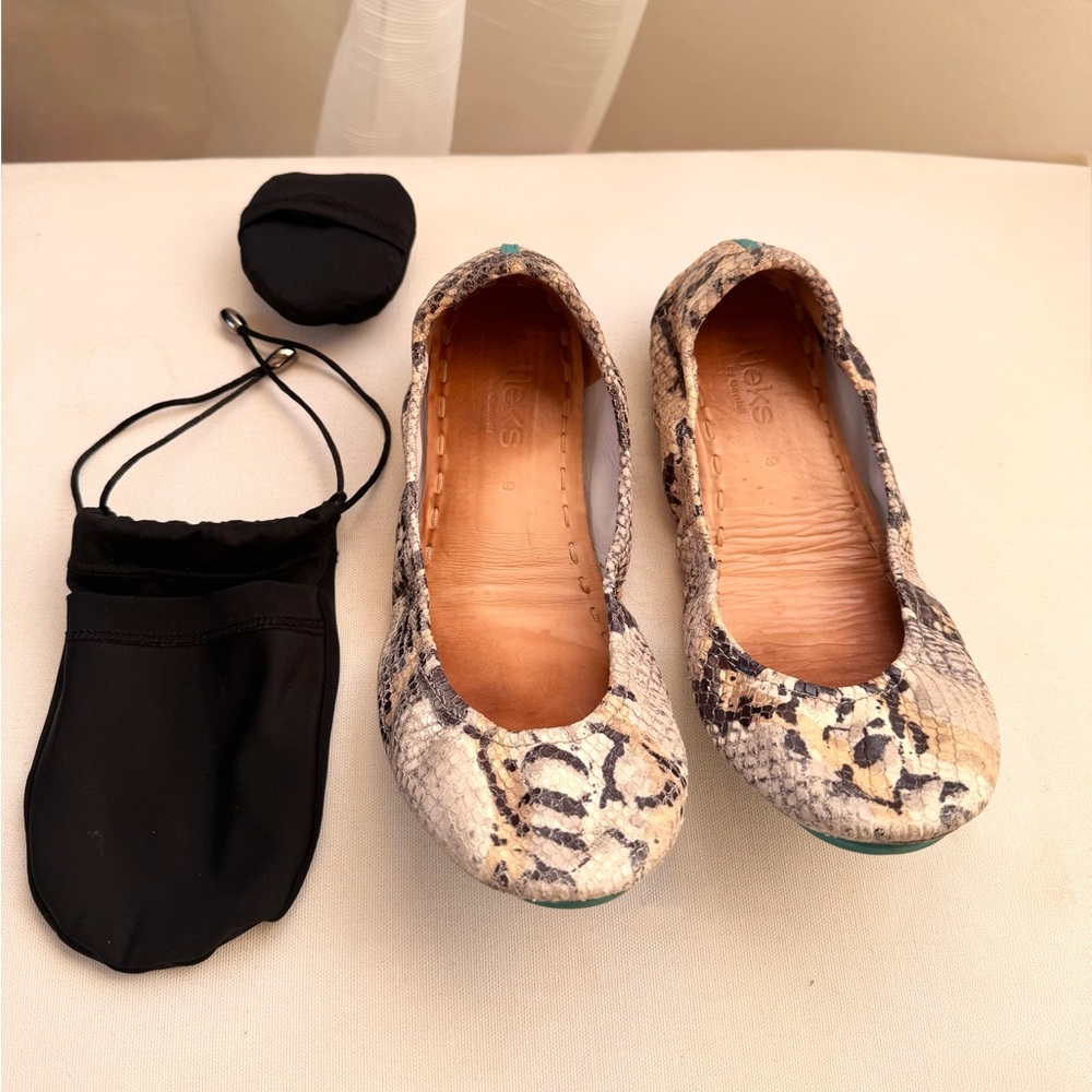 Tieks Foldable Flats Italian Leather Hand Painted Sand Snake